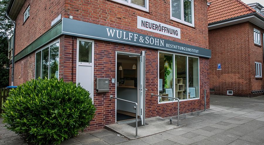 Eingang Bestattungsinstitut Wulff in Langenhorn